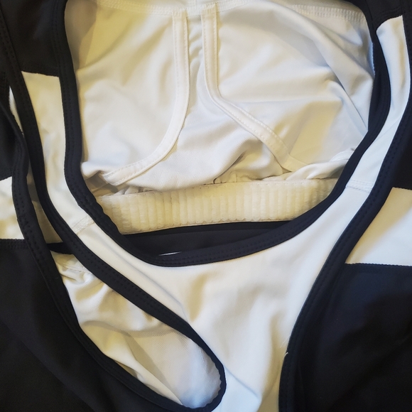 Nike Dri Fit Sports Top Santa Fe Racerback - Picture 3 of 3